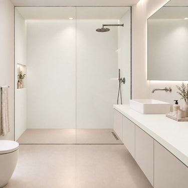 Chalk matte interieurfolie als douchewand en badmeubel in badkamer